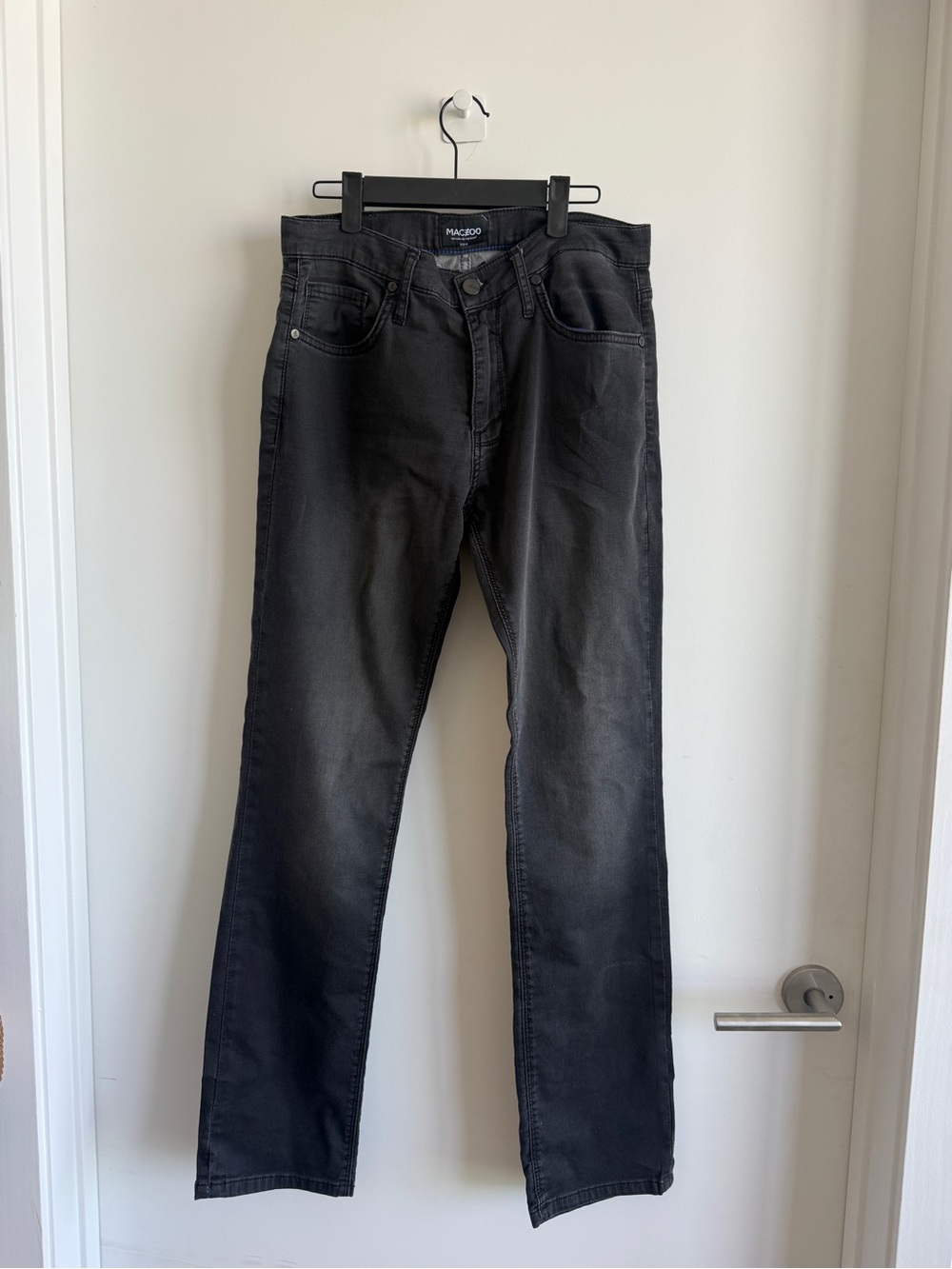 MACEOO Men’s Slim Straight Dark Jeans